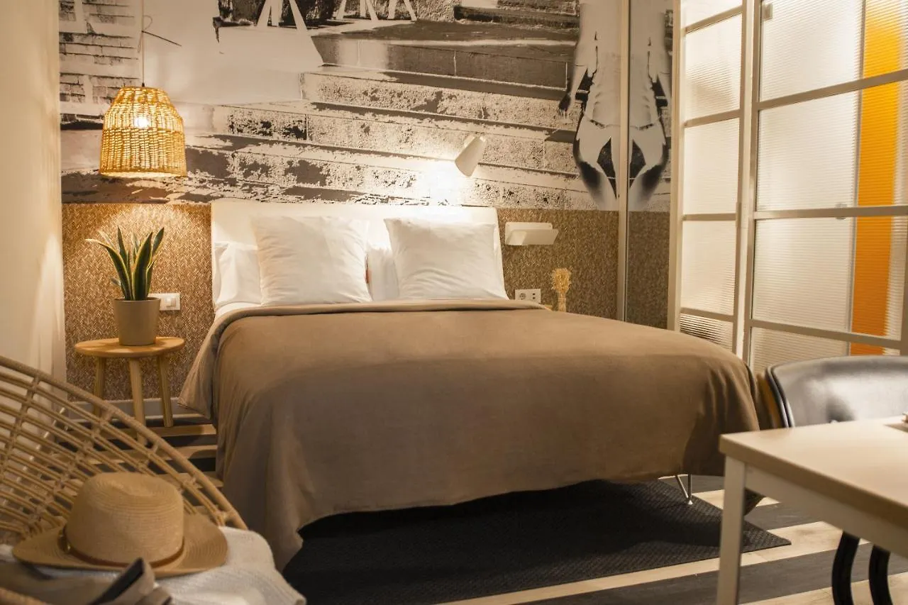Room Select Tetuan Seville